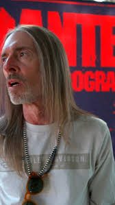 Happy Birthday, Dime. We miss you! , 📹: @metal__dave