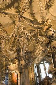 Die Knochenkirche Von Sedlec Tschechien Foto Getty Mehr Scary Places Http Www Travelbook De Welt Hier Spukts 13 Unheimliche Orte Reisen Vergessene Orte