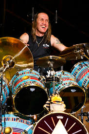 Tous les concerts de iron maiden en france et en europe. Nicko Mcbrain Wikipedia