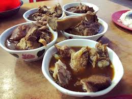 To me, to enjoy a truly satisfying klang bak kut teh, the side condiments are important. Klang Bak Kut Teh Steemit