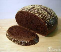 Rye面包和Pumpernickel面包之间的区别- 文章