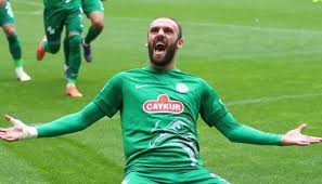 Galatasaray transfer gündemi | vedat muriqi, ezgjan alioski, patrick van aanholtşampiyonluk mücadelesini pes etmeden sürdüren galatasaray. Vedat Muriqi Resmen Acikladi Galatasaray I Istiyorum