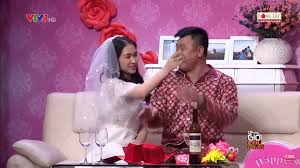 Bên cạnh đó hoà minzy cũng phủ nhận tin đồn về màn cầu hôn ông xã cách đây vào năm 2019. Hoa Minzy Báº­t Khoc Khi Bá»‹ Nháº¯c Vá» Qua Khá»© Vá»›i Cong PhÆ°á»£ng