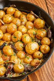 Roasted Baby Potatoes In A Homemade Mushroom Sauce The Cookie Writer Recipe Recipes Veggie Dishes Food