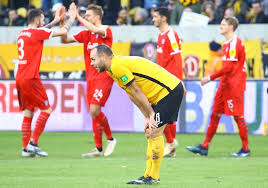 Dynamo dresden defender marc wachs underwent emergency surgery on tuesday following a stephan uersfeld travels to dresden and leipzig to witness dynamo dresden vs. Dynamo Dresden Sachsens Kultklub In Sechs Fakten Kieler Sportvereinigung Holstein Von 1900 E V