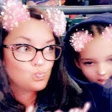 Karin Elder's Instagram, Twitter & Facebook