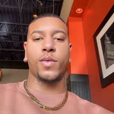 Garrett Knott (@garrettisknotty)