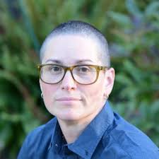 Teresa van Winkle (@tezav10)