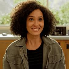 The comedy is partially based on kaling's childhood in the boston area. Resena Yo Nunca Serie Peliculas Series Amino Amino
