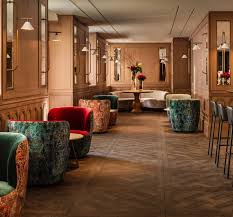 Hyatt Regency Chantilly 24h Dans Les Plus Beaux Hotels De Paris Beaux Hotels Piscine Interieure Espace Bien Etre