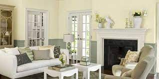 Mobilyalar, perdeler, yerdeki halı ve duvar dekorasyon modern ev dekorasyonlarında en çok tutulan duvar boya renkleri odasına, tarzına, ne kadar güneş aldığına ve büyüklüğüne göre de değişiyor. Evden Haberler Emlak Haberleri