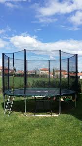 Saturne Xxl Trampoline O 370 Cm Filet De Securite Echelle Bache De Protection Kit D Ancrage Et Filet De Trampolines Baches De Protection Chateau Gonflable