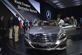 Presentation De La Mercedes Benz Maybach S600 Au Salon De L Auto A Los Angeles Mercedes Merced Mercedes Maybach Mercedes S Class Coupe Mercedes Maybach S600