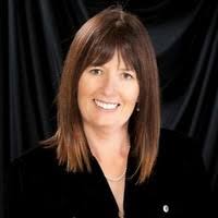 Roxanne Mclean's Instagram, Twitter & Facebook