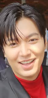 What is the difference between two actors?