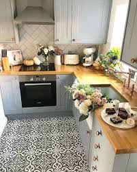 48 Modern Style Kitchen Design Ideas Kitchen Decor Pictures Homedecor Kitchen Tiny Kitchen Design Tiny Kitchen Kitchen Design Small