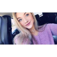 Kimberly Rigdon's Instagram, Twitter & Facebook