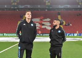 Lorenzo insigne canta in napoletano nello spogliatoio e balotelli lo prende in giro. Lorenzo Insigne Subject Of 61million Liverpool Transfer Bid Mirror Online