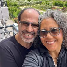 Is it possible to replace the transmission without pulling the motor in a  Fiat 124 Spider?