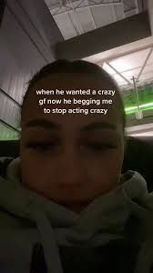 Cuando el chico busca una novia loca