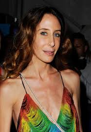 marahoffman New York-based fashion designer Mara Hoffman began designing  her namesake label in 2000. Having