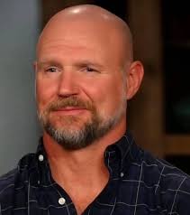 What's with the missing curls?