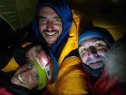 Y a más de cinco meses de aquello, este lunes se encontraron tres cuerpos que serían los del nacional, el islandés john snorri y el pakistaní ali. Juan Pablo Mohr Con Tamara Lunger Queremos Subir Al K2 Por Sergi Mingote Desnivel Com