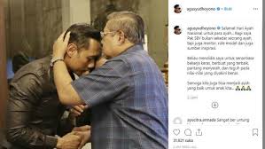Pinjami kami hatimu, agar bisa belajar menjadi seperti engkau yang dapat menyimpan masalah tanpa mengeluh. Hari Ayah Nasional Ahy Sby Bukan Sekedar Ayah Tapi Juga Mentor News Liputan6 Com