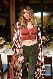 Paris wore gucci hoodie, denim shorts, louis vuitton backpack and golden goose sneakers. Pin On Celebrity
