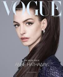 Anne Hathaway Vogue Hong Kong ke liye. Yeh toh kamaal kar rahi hai! 🔥 :  r/popculturechat