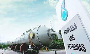 L'usine de gnl de malaisie—croissance soutenue. Petronas Bintulu Lng Complex Sarawak Hydrocarbons Technology