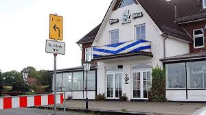 Der defibrillator rettet ihm schlussendlich das leben. Pachterin Zieht In Den Weser Utkiek Weser Kurier