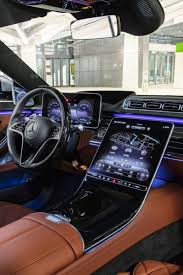 It can change lanes with a tap of your finger. Mercedes Benz S Class V223 2020 Daimler Global Media Site