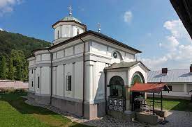 Mănăstirea frăsinei este o mănăstire din românia situată în localitatea muereasca, județul vâlcea. MÄƒnÄƒstirea FrÄƒsinei Valcea TuristicÄƒ