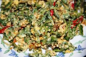 Cara membuat pare tumis teri pedas: Pare Telor 1 Nimadesriandani