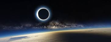 Malam ini sedang terjadi fenomena alam, gerhana bulan. Gerhana Dalam Tinjauan Syariat Islam Darus Salaf Kajian Islam Berdasarkan Al Qur An Dan Assunnah