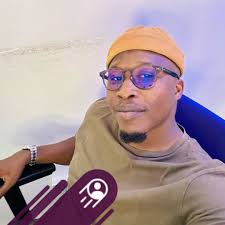 hadji Ibrahima Diop est né le 3 octobre 1891 à Thieurigne au plateau à la  rue Carnot x blanchot en face de la Mosquée, actuel rue Moussé Diop.  Elhadji ibrahima Diop avec