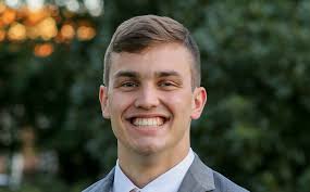 Dean's List Students Named for UA Fall Term