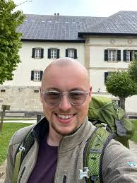 If you happened to be walking the Camino Frances between Sarria and  Santiago this summer you may have seen one of the Red Cross riders  patrolling the Camino. They have first aid