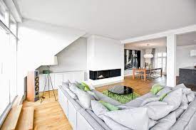 Der prenzlauer berg zählt zu den beliebtesten wohngebieten berlins. Penthouse Berlin Prenzlauer Berg Modern Wohnzimmer Berlin Von Sabine Oster Ug Houzz