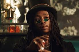 Das ist, als würde man mit einem regenschirm herumlaufen und darauf warten, dass es anfängt zu regnen. Dickinson Bild Wiz Khalifa 3 Von 54 Filmstarts De