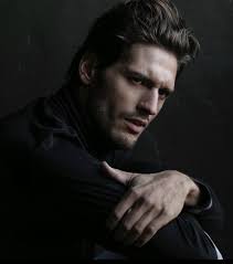 Madison Beer: Showed Me (How I Fell in Love with You) (Music Video 2022)