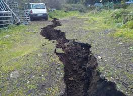 Terremoto catania per l'eruzione dell'etna (foto da twitter). Etna Tra Eruzione E Terremoti Video Della Polizia Immortalano La Devastazione Provocata Dal Sisma