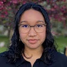 Dori Taylor's Instagram, Twitter & Facebook