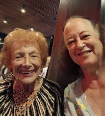 Thelma's friends horse farm for lunch then the rowing club for champagne