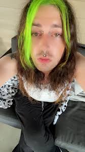 Any places that do dermals and septum piercings