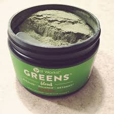 Le Greens Contient Un Melange De 50 Herbes Et Nutriments Dont 33 Fruits Et Legumes Du The Vert Matcha Et Mode De Vie Sain Boissons Aux Fruits Perte De Poids