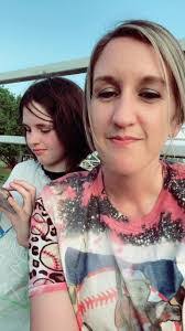 Brandi Shafer's Instagram, Twitter & Facebook