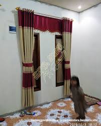 Cek harga gorden jendela ruang tamu, buat anda yang sedang mencari gorden buat mendekor ulang ruangan tamu atau untuk rumah baru anda maka dapat pesan gorden custom kualitas terbaik dan mendapatkan harga yang terjangkau. Pin Di Bintang Gorden