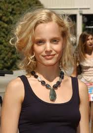 Slums of beverly hills (1998). Standing Still Mena Suvari And Lauren German Mena Suvari Video Fanpop